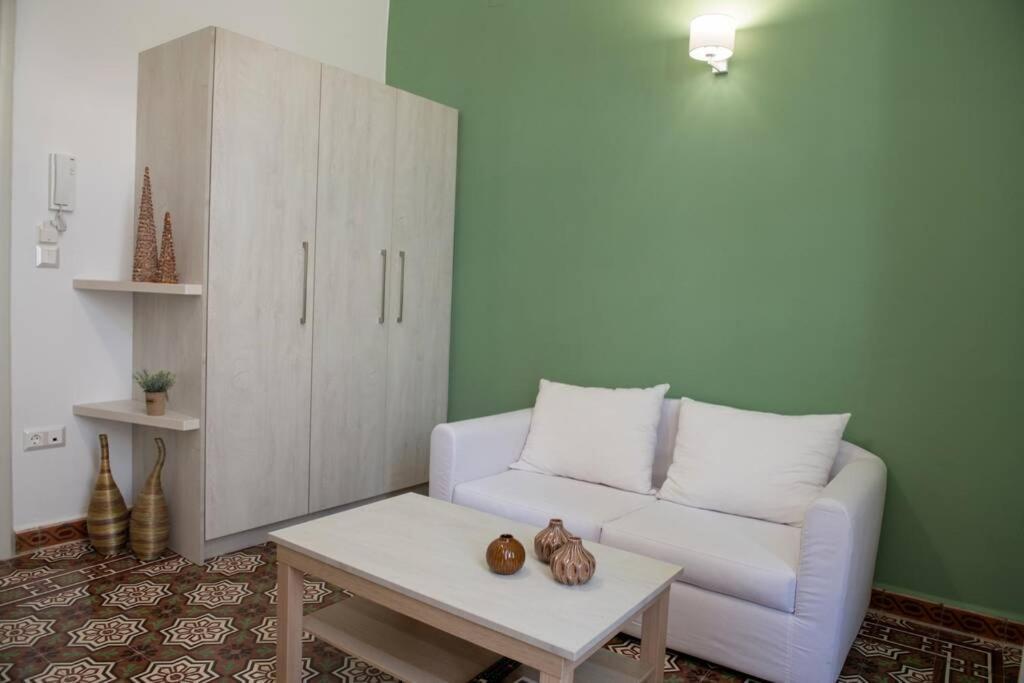 The Little Big Apartment In The Heart Of Heraklion Exteriör bild
