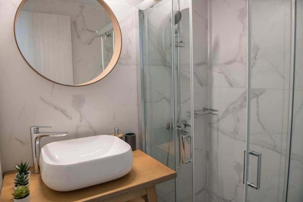 The Little Big Apartment In The Heart Of Heraklion Exteriör bild